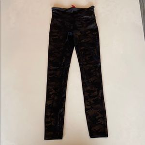 Spans Faux Leather Camo leggings high waisted